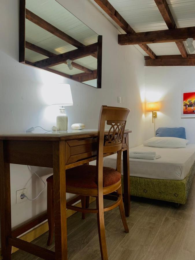 Loft Kapodistrias Apartment *